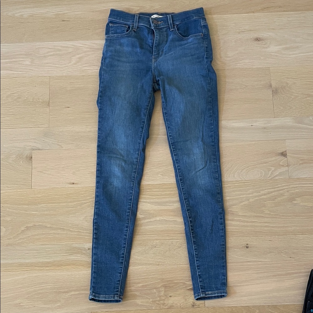 Levi's Classic Indigo Women's Skinny Jeans